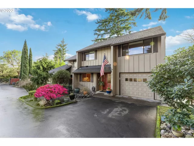 MLS: 22204671 Condo For Sale