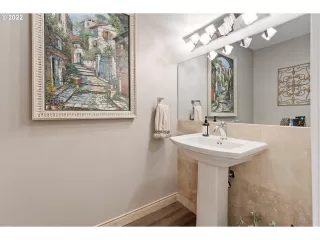 Photo #4: 22204671 Listing