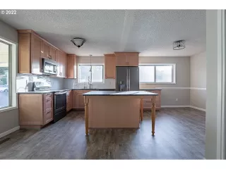 Photo #1: 22204848 Listing