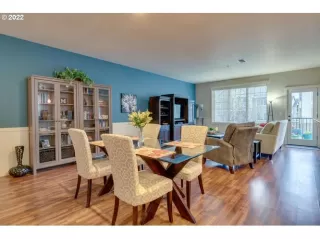 Photo #3: 22205036 Listing