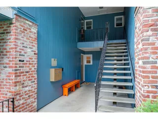 Photo #1: 22207135 Listing 