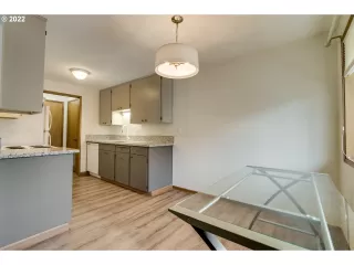 Photo #3: 22208150 Listing