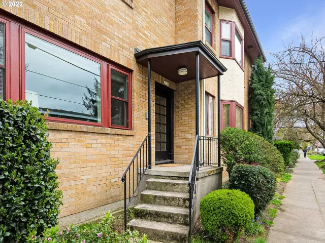 MLS: 22208471 Condo For Sale