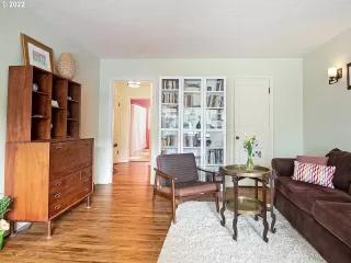 Photo #3: 22208471 Listing