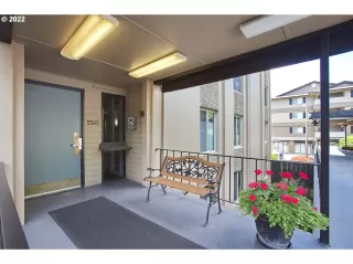 Photo #3: 22208510 Listing 