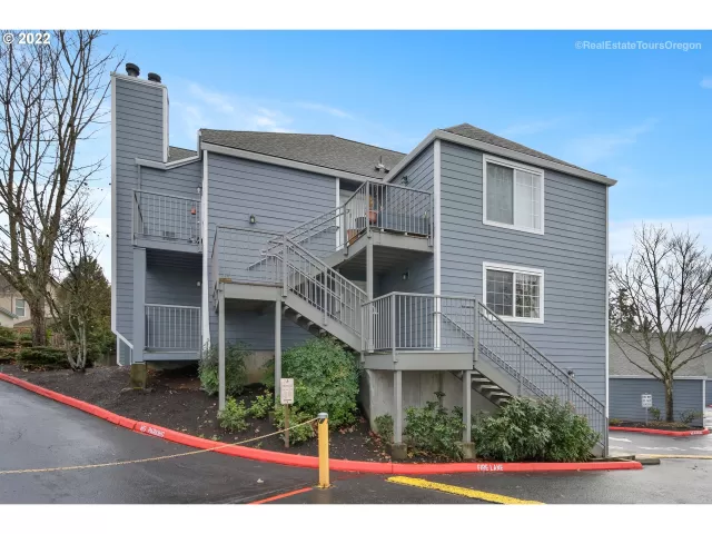 MLS: 22208772 Condo For Sale