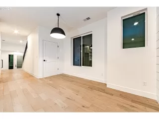 Photo #2: 22209165 Listing 