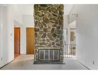 Photo #3: 22209564 Listing