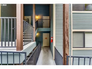 Photo #1: 22209826 Listing