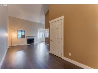 Photo #3: 22209826 Listing