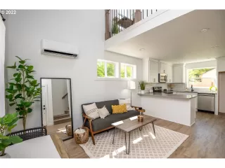 Photo #4: 22210246 Listing 