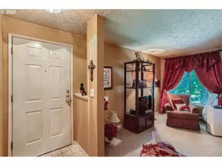 Photo #4: 22211129 Listing 