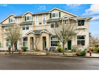 Photo #2: 22211152 Listing