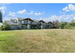 Photo #2: 22211404 Listing