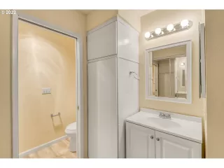 Photo #6: 22211963 Listing 