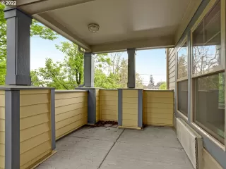 Photo #6: 22213557 Listing