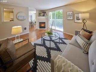 Photo #6: 22214725 Listing