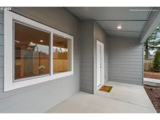 Photo #4: 22214890 Listing 