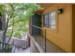 Photo #1: 22216609 Listing 