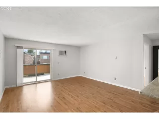 Photo #3: 22216609 Listing 