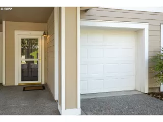 Photo #3: 22217439 Listing