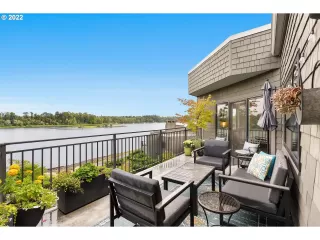 Photo #2: 22219240 Listing