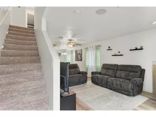 Photo #3: 22220246 Listing 