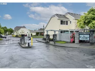 Photo #3: 22220370 Listing