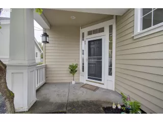 Photo #4: 22220370 Listing