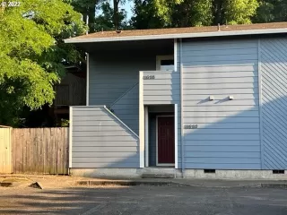 Photo #2: 22221201 Listing 