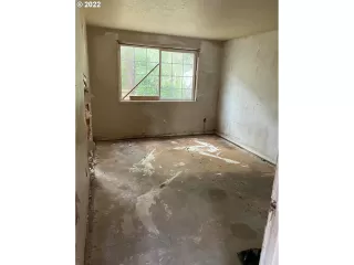 Photo #4: 22221201 Listing 