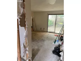 Photo #6: 22221201 Listing 