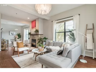 Photo #2: 22222001 Listing 