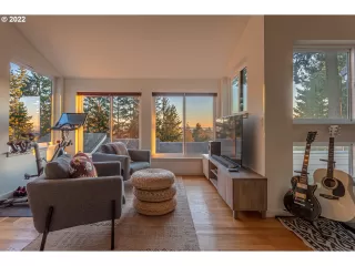 Photo #4: 22222895 Listing