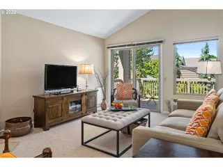 Photo #4: 22223994 Listing