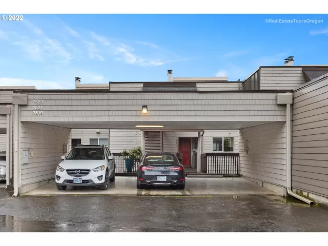 MLS: 22224872 Condo For Sale