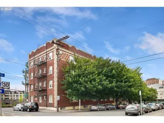 Photo #1: 22225300 Listing 