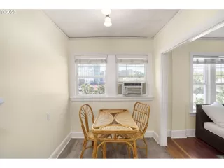 Photo #4: 22225300 Listing 