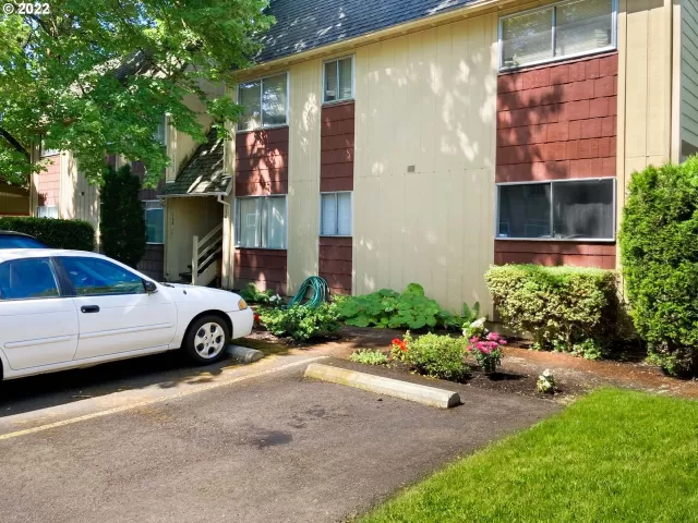 MLS: 22226649 Condo For Sale