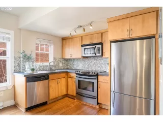 Photo #2: 22227048 Listing