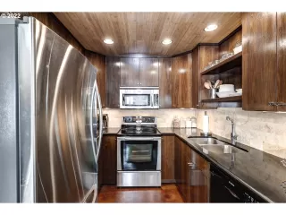 Photo #2: 22227839 Listing