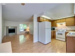Photo #3: 22228699 Listing 