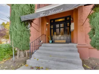 Photo #1: 22229424 Listing