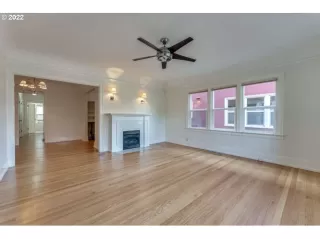 Photo #3: 22229424 Listing