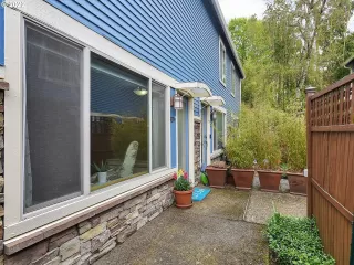 Photo #2: 22230064 Listing