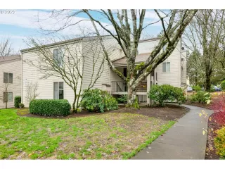 Photo #2: 22230083 Listing 