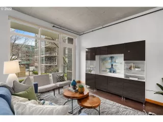 Photo #2: 22230610 Listing