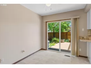 Photo #3: 22230778 Listing