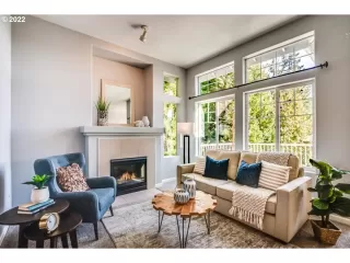 Photo #3: 22230925 Listing