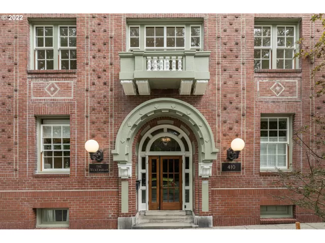 MLS: 22230954 Condo For Sale